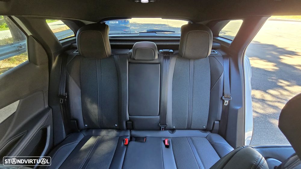 Peugeot 3008 1.5 BlueHDi GT EAT8 - 16
