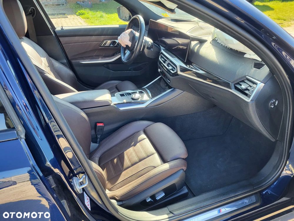 BMW Seria 3 M340d xDrive - 16