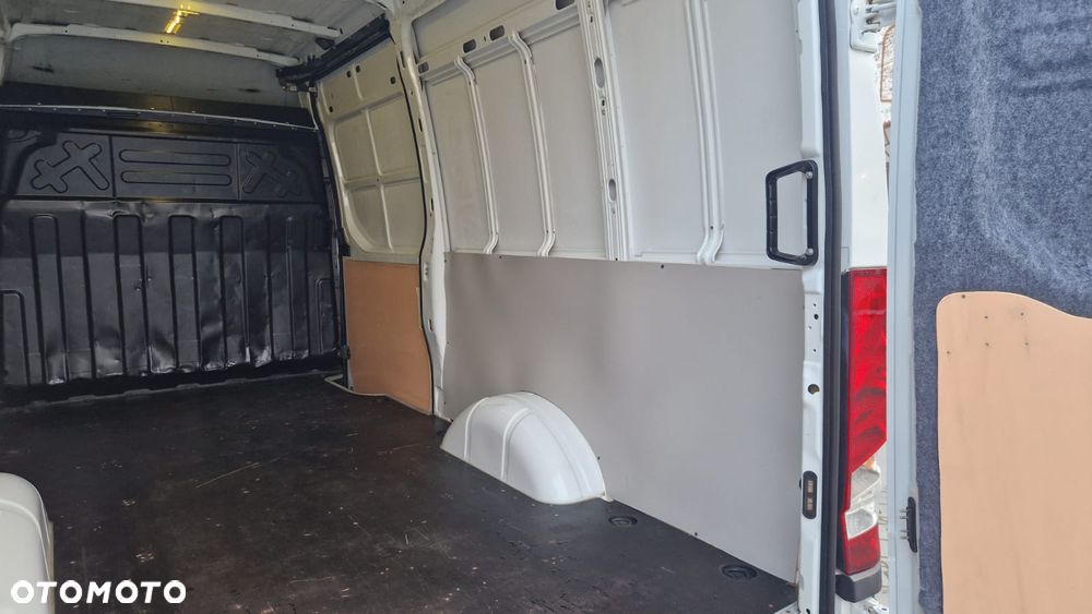 Iveco DAILY 35-130 - 17