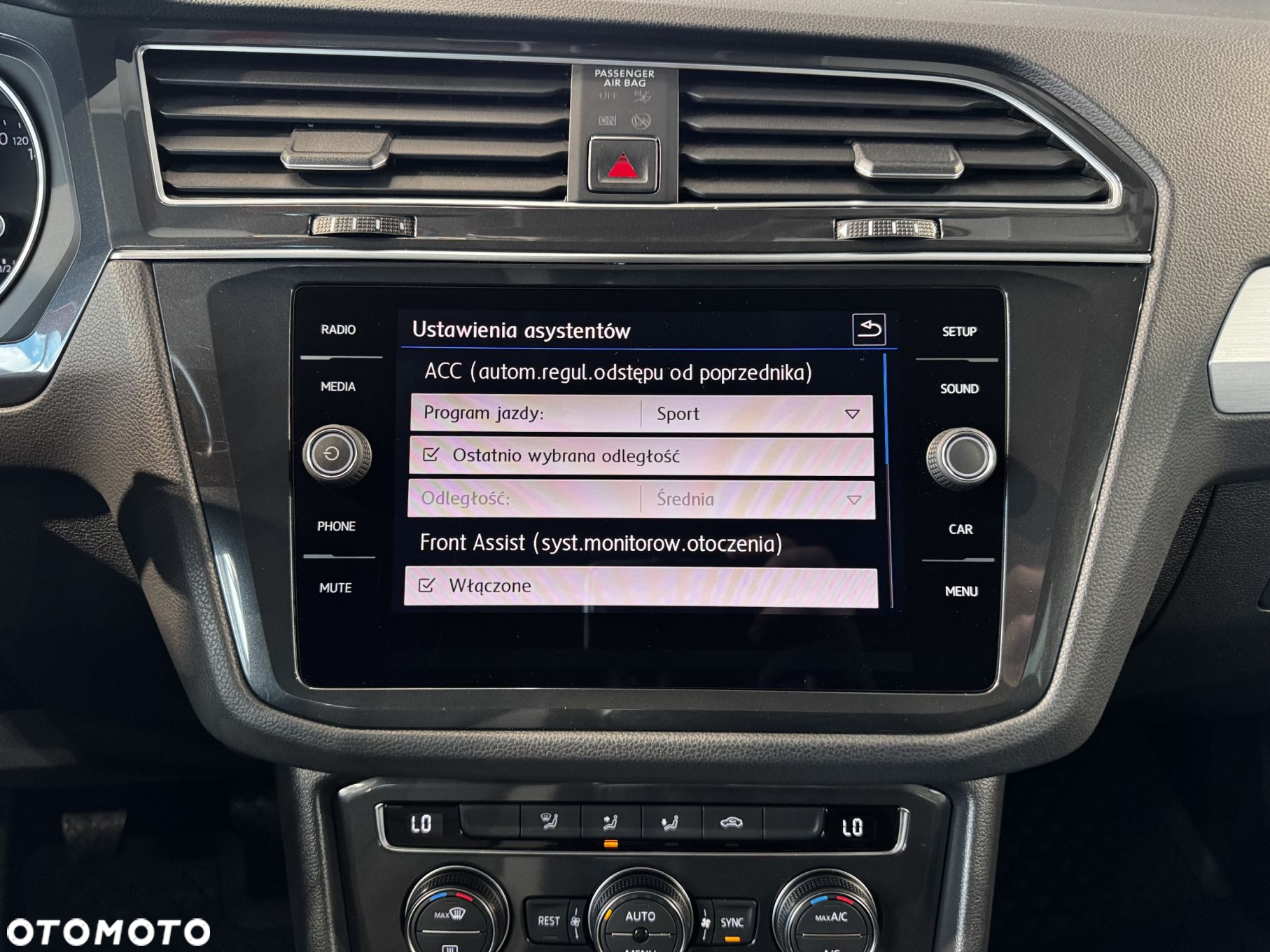 Volkswagen Tiguan - 28
