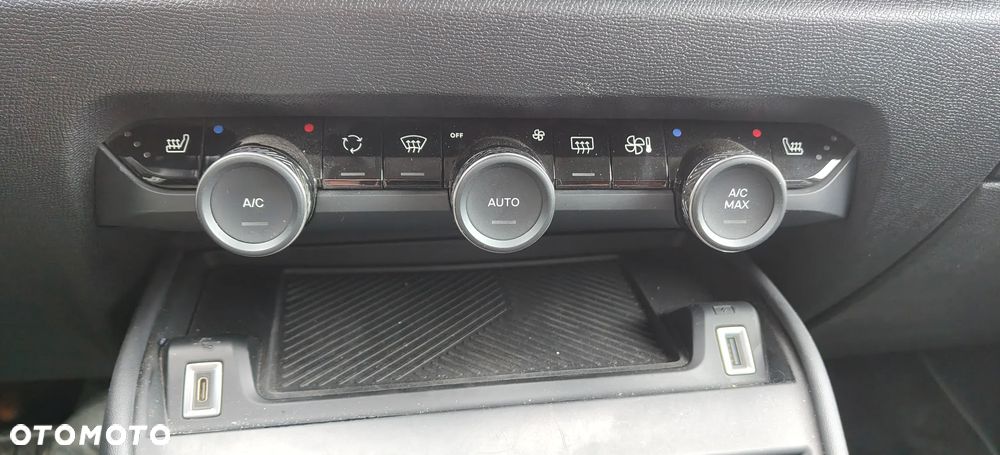 Citroën C4 1.2 PureTech Shine S&S EAT8 - 9
