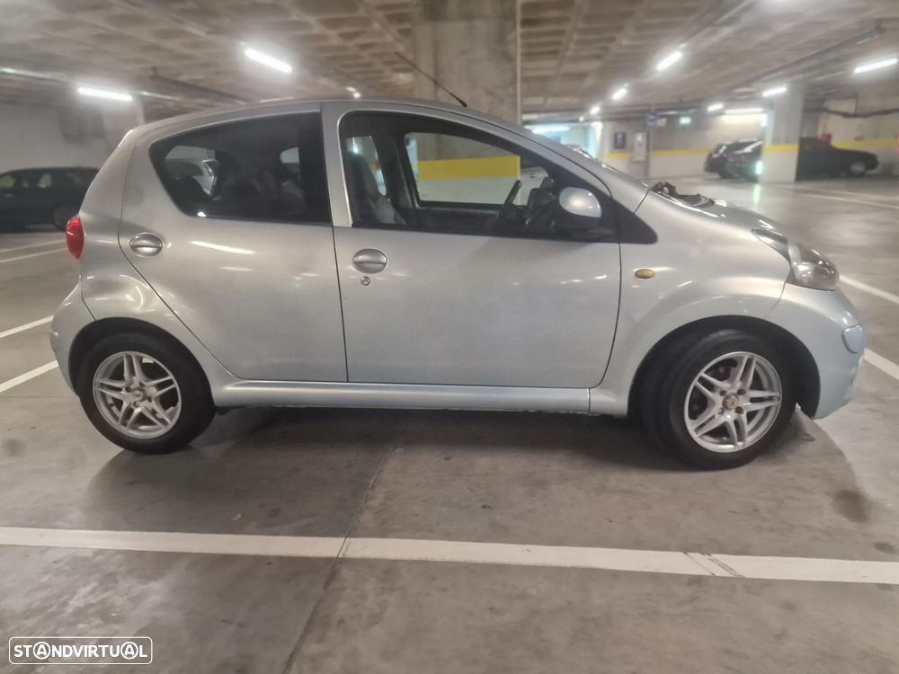 Toyota Aygo 1.0 + AC - 1