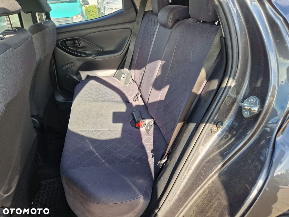 Toyota Yaris 1.5 Comfort - 19