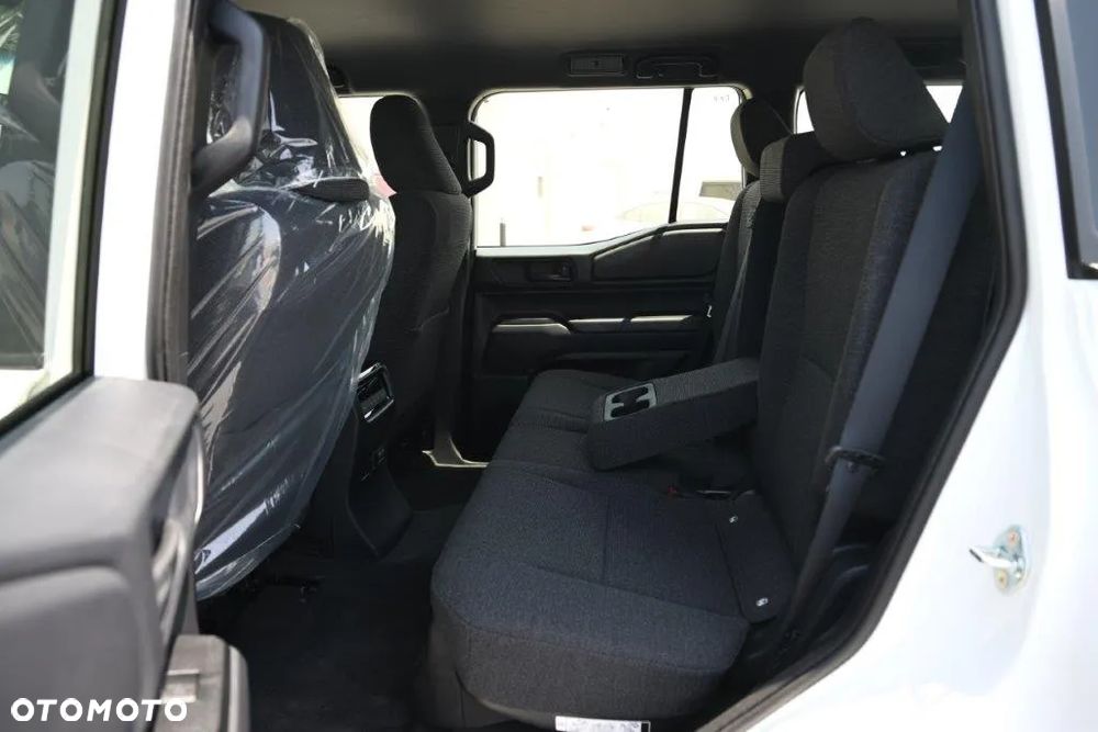 Toyota Land Cruiser - 21