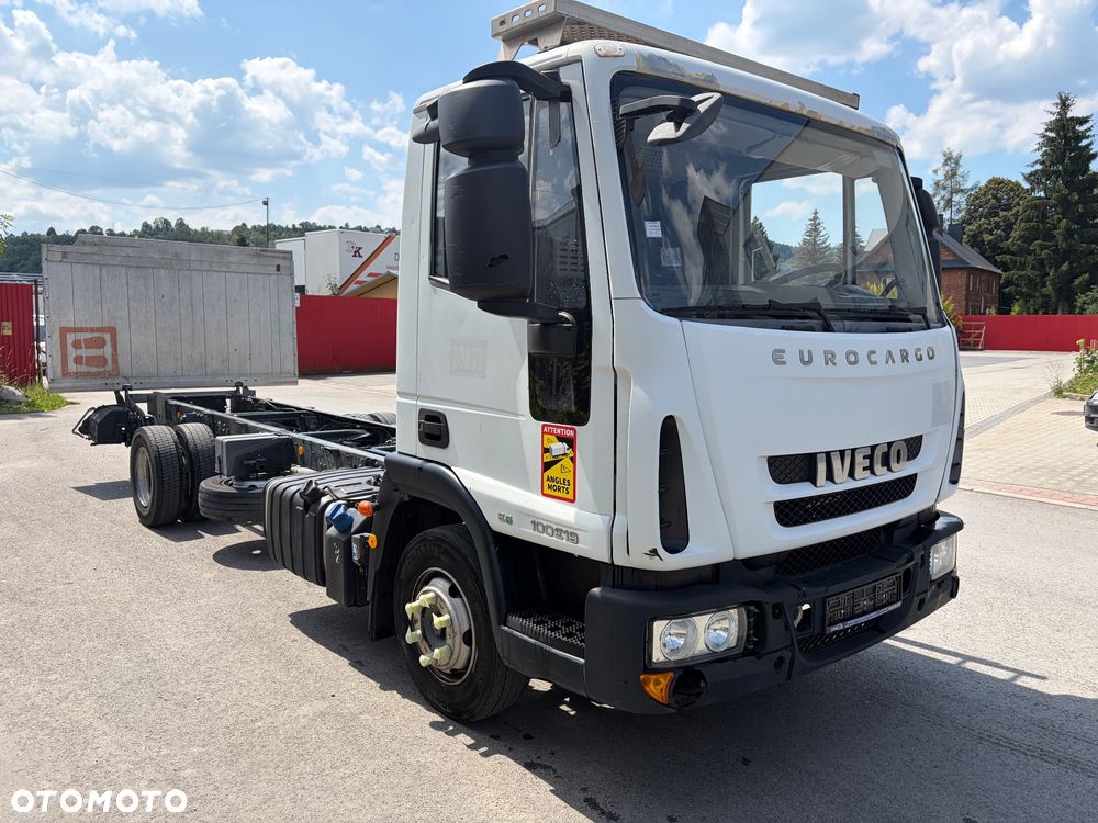 Iveco Eurocaro 100e18  euro 6 rama do zabudowy 6 m - 2