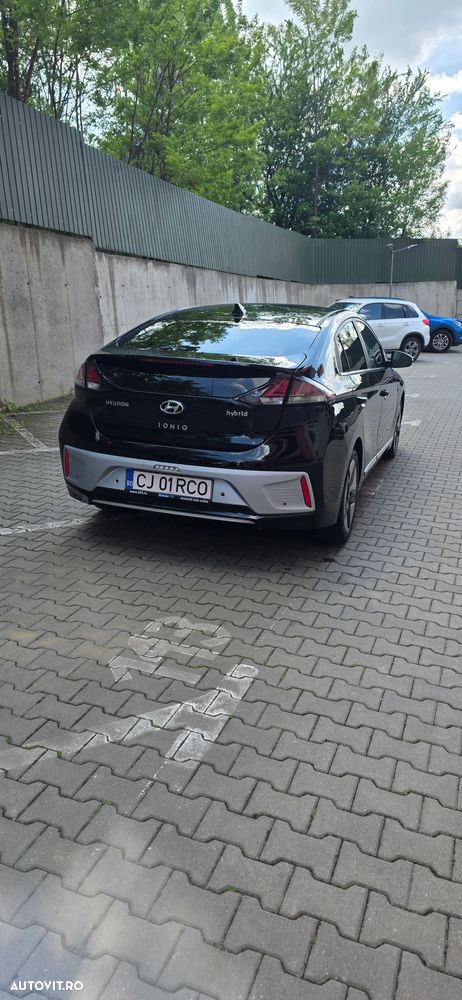 Hyundai IONIQ - 9