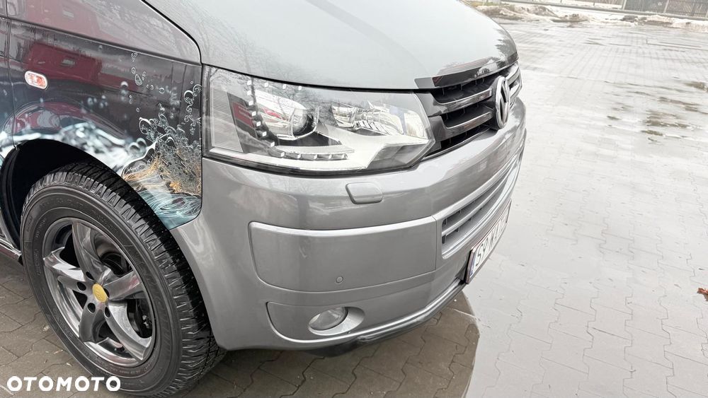 Volkswagen Multivan - 11