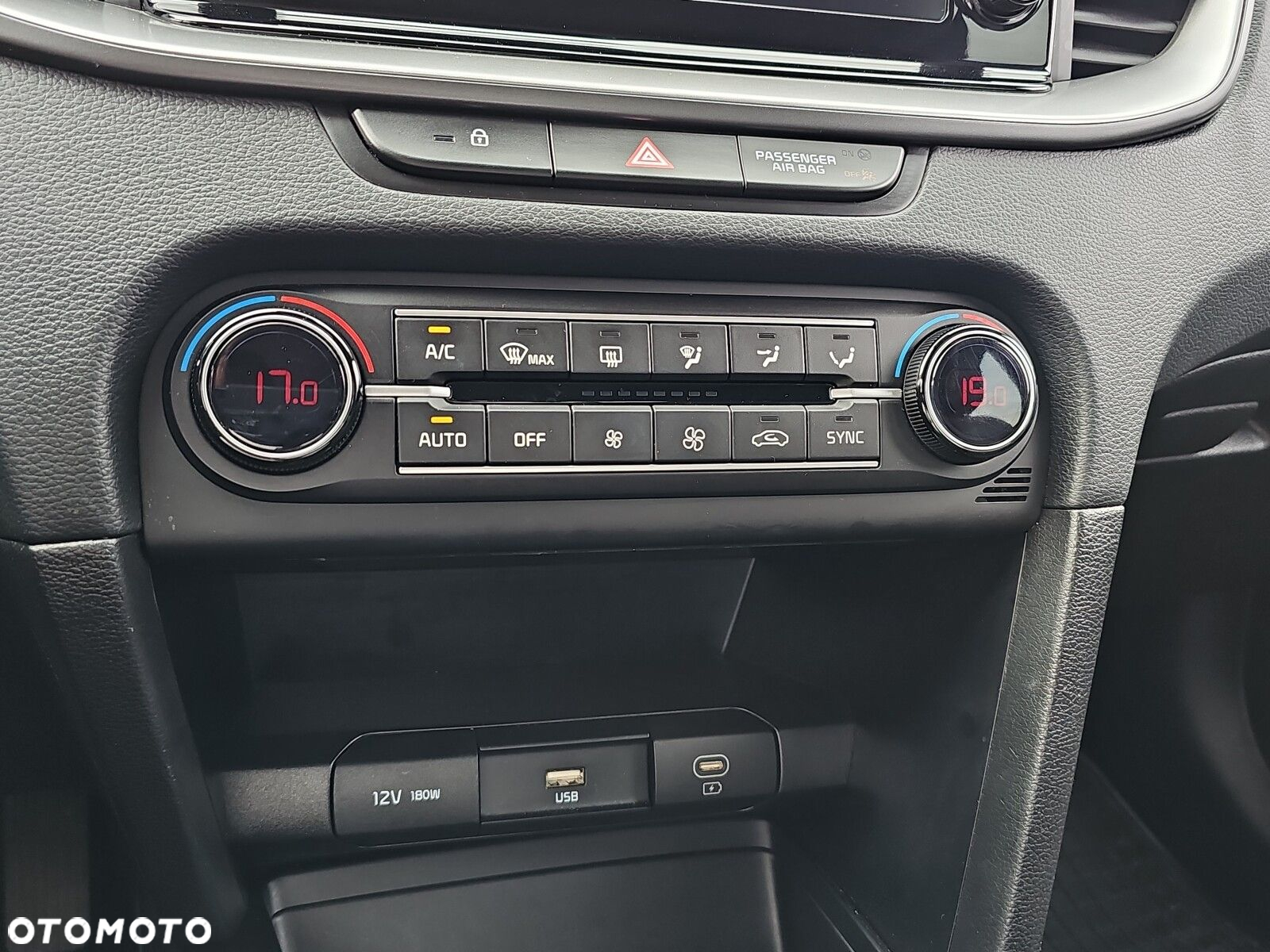 Kia XCeed 1.5 T-GDI M DCT - 21