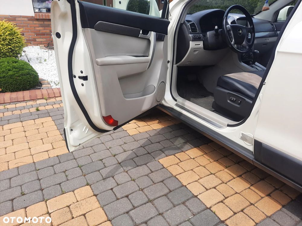 Chevrolet Captiva 2.2 4WD Automatik LTZ - 24