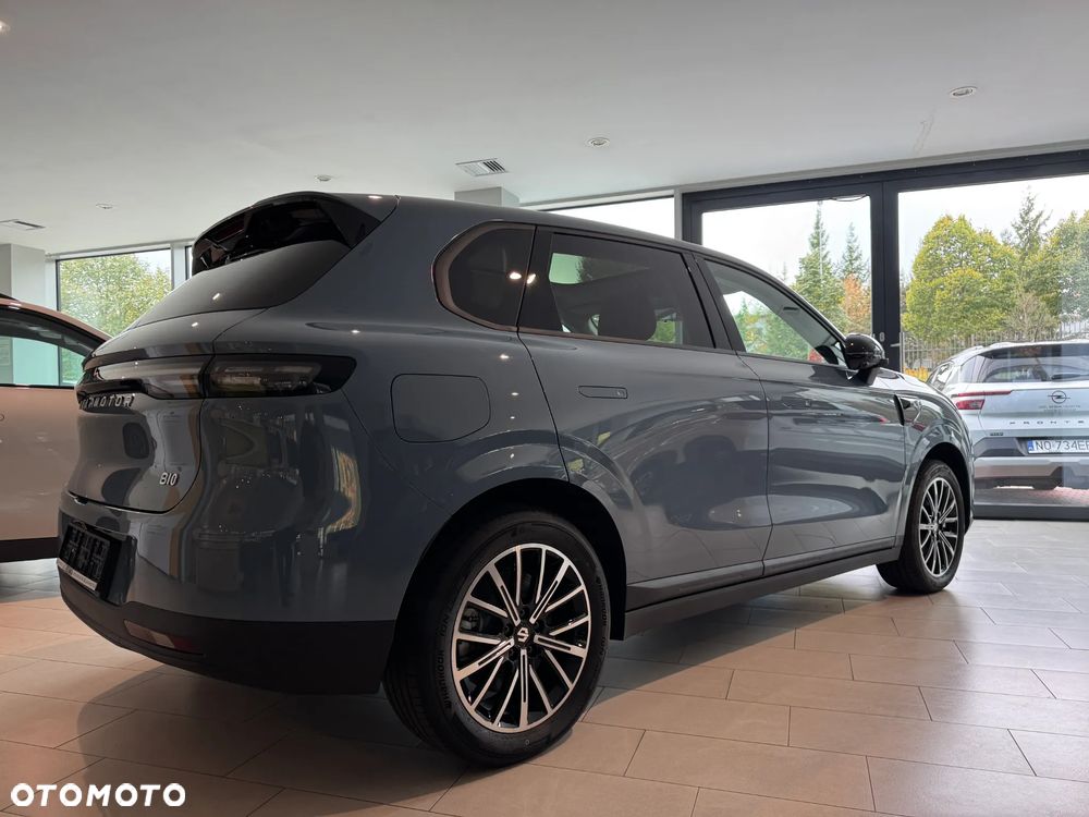 Leapmotor B10