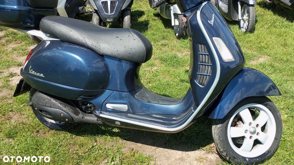 Vespa GTS - 3