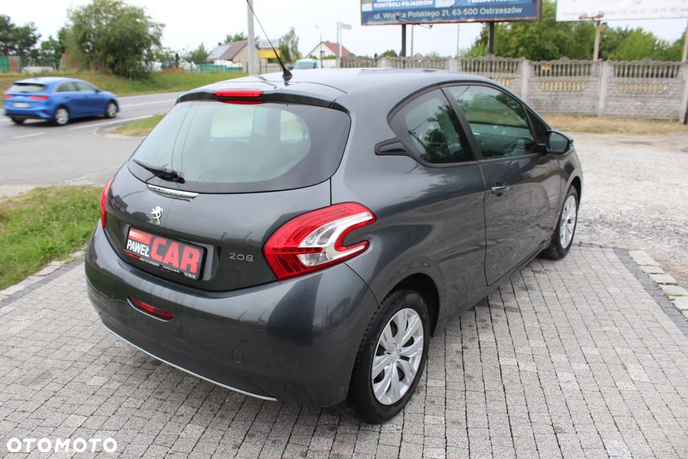 Peugeot 208 PureTech 82 Active - 11