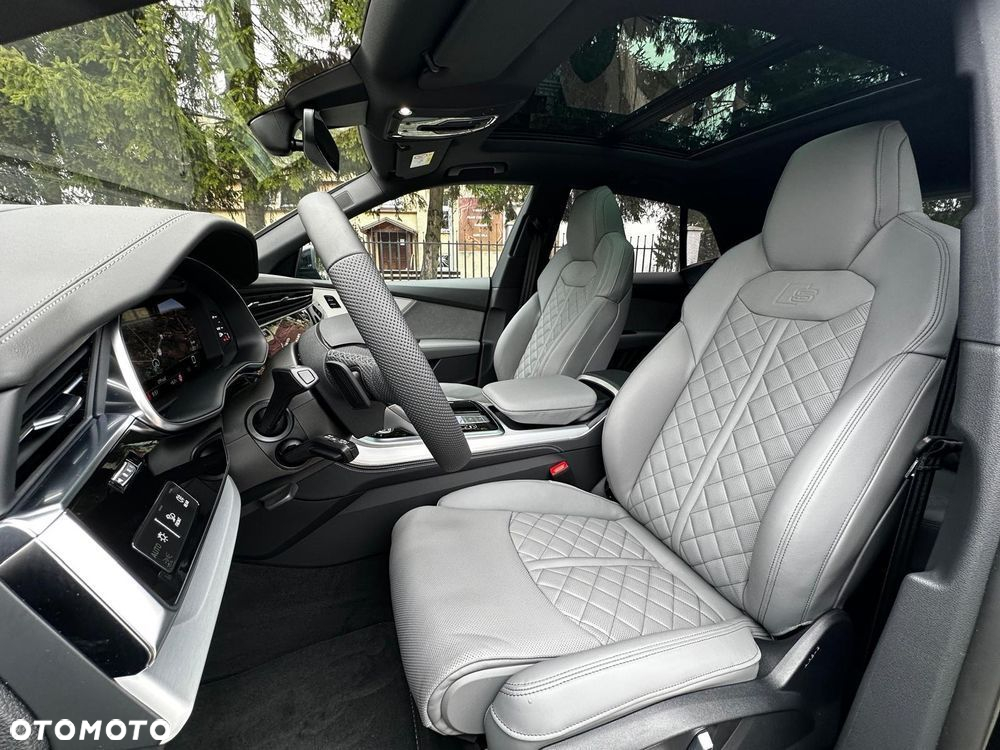 Audi Q8 - 5
