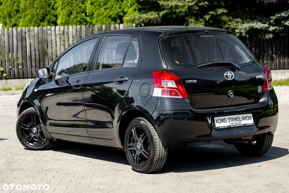 Toyota Yaris 1.33 VVT-i Executive - 10
