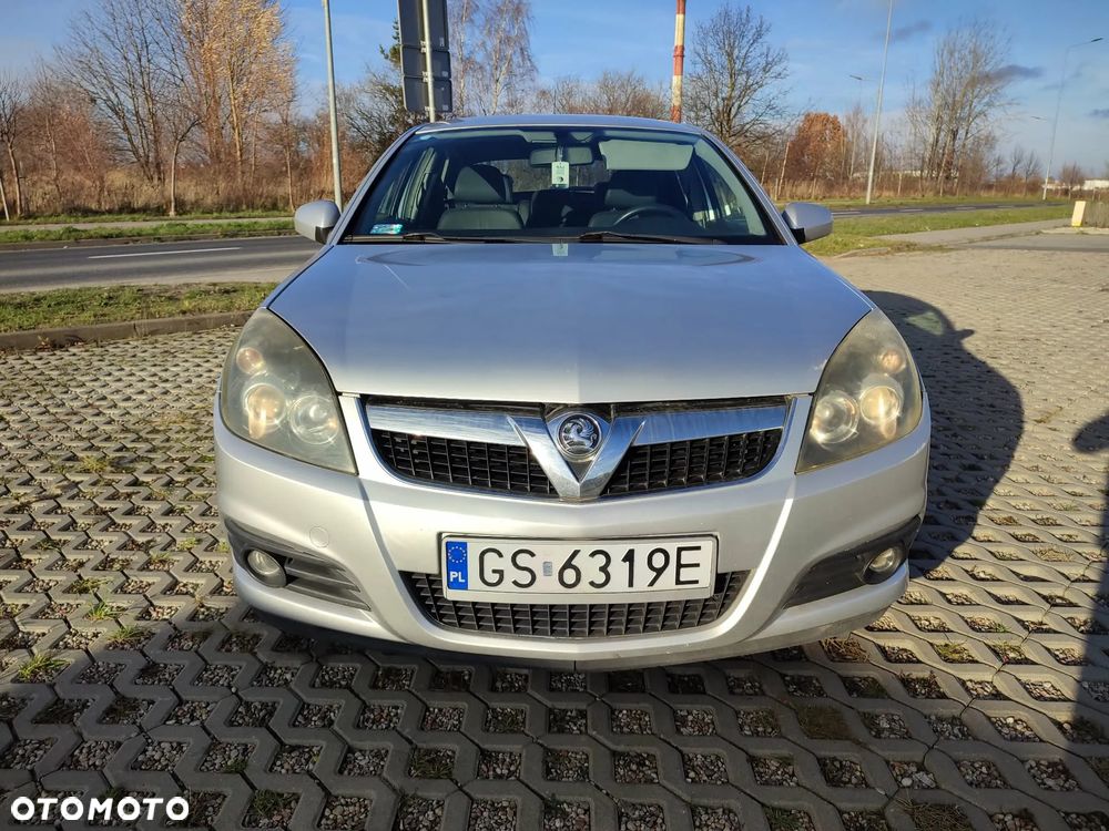 Vauxhall Vectra - 1