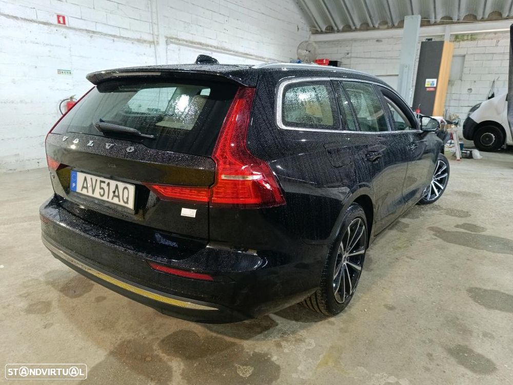 Volvo V60 2.0 T8 AWD TE Core - 3