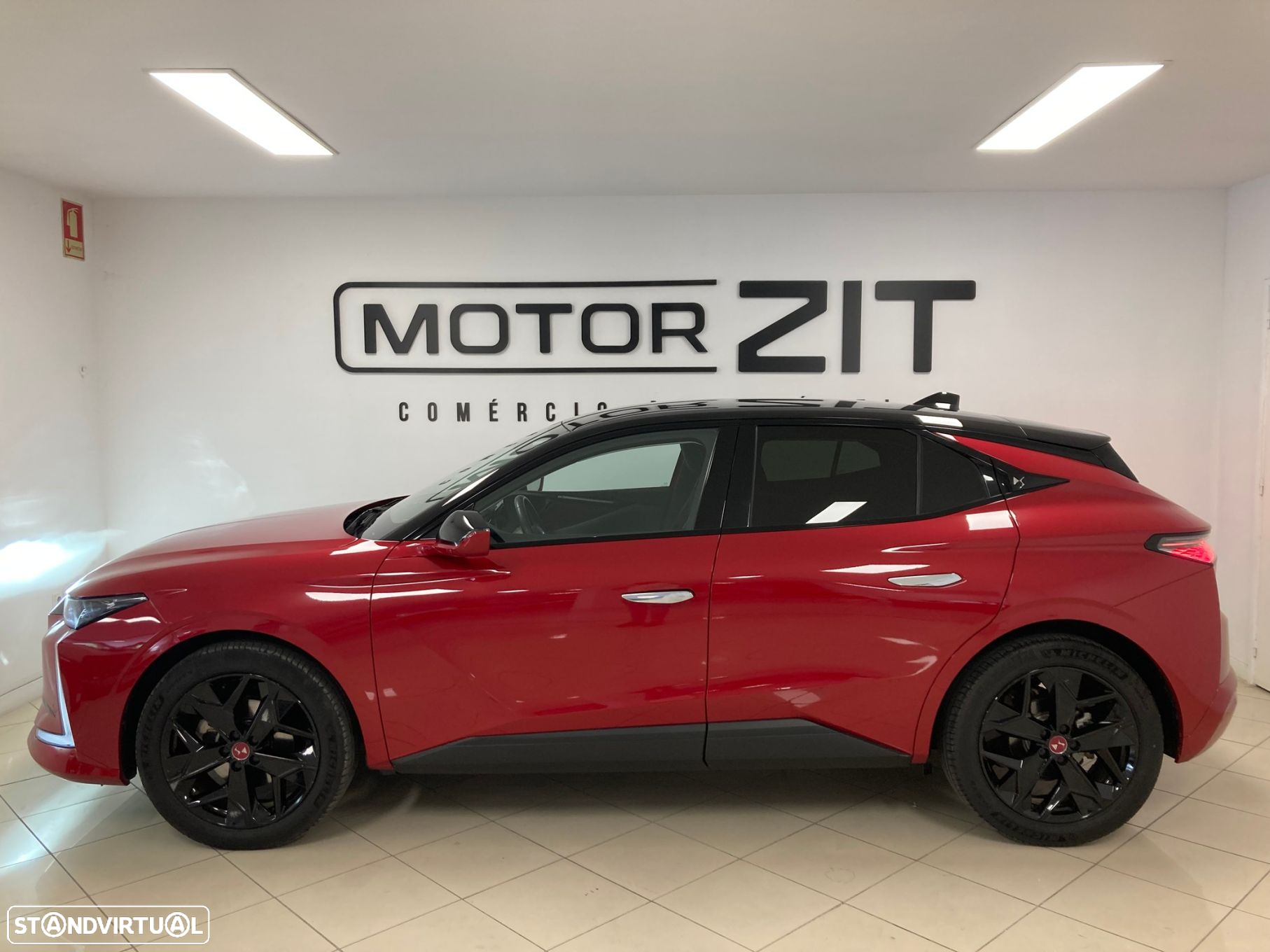 DS DS4 4 1.2 PureTech Performance Line EAT8 - 4