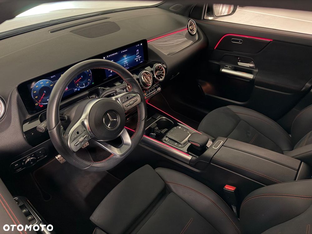 Mercedes-Benz GLA 250 AMG Line - 23