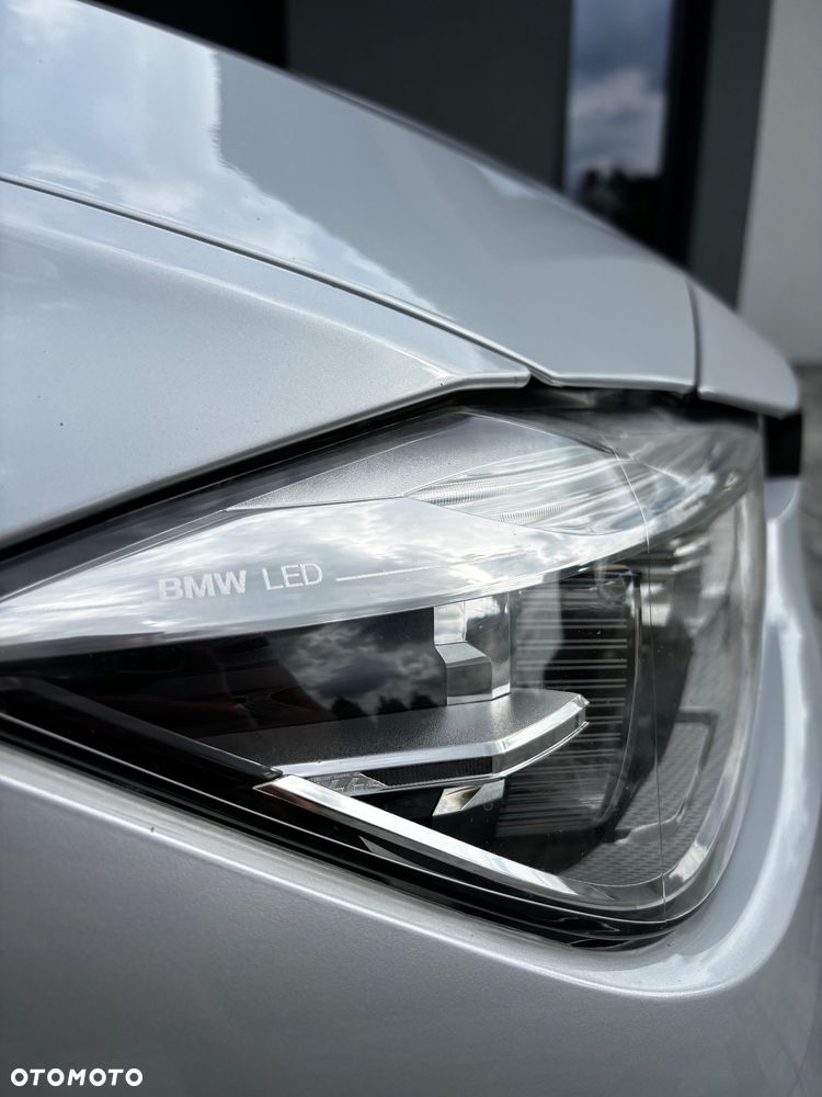 BMW Seria 3 330i Sport Line - 8