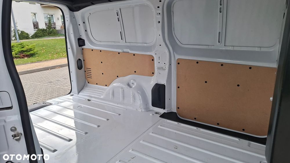 Opel VIVARO - 18