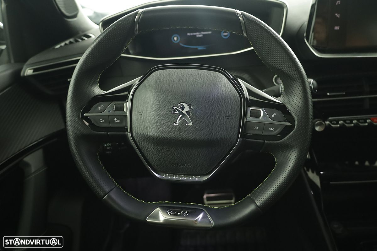 Peugeot e-2008 50 kWh GT - 16