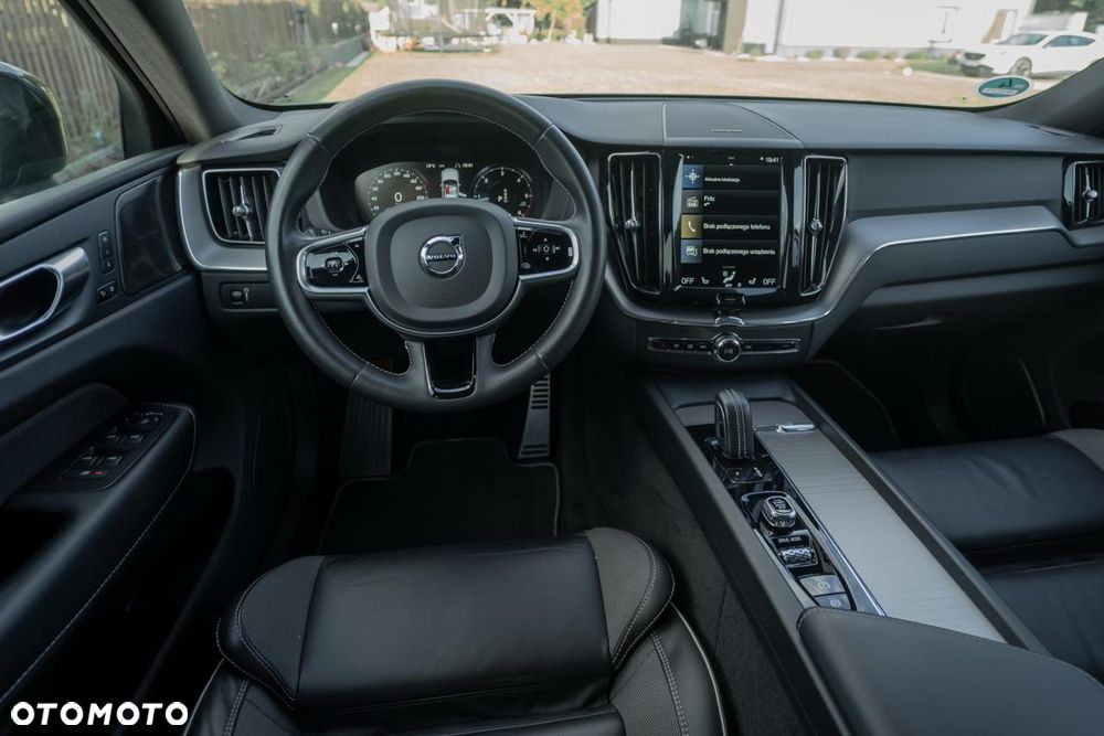 Volvo XC 60 B4 D AWD R-Design - 20