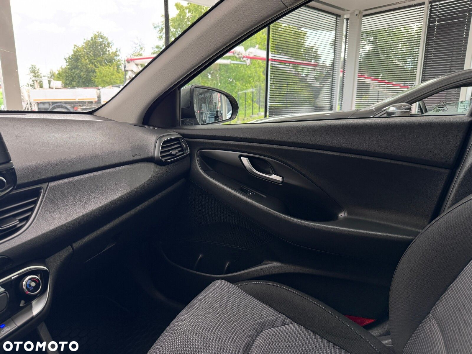 Hyundai i30 1.5 DPI Classic + - 26