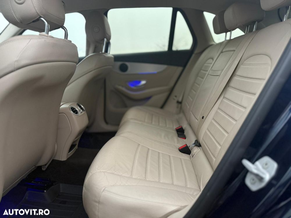 Mercedes-Benz GLC - 24