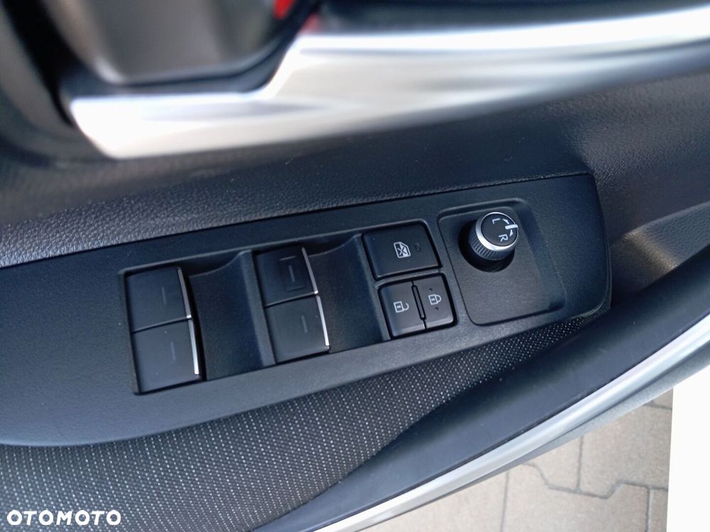 Toyota Corolla 1.8 Hybrid Comfort - 17