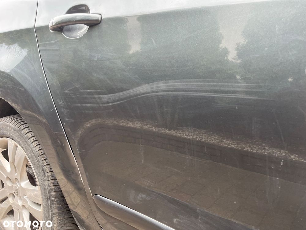 Peugeot 5008 1.6 HDi Premium - 10