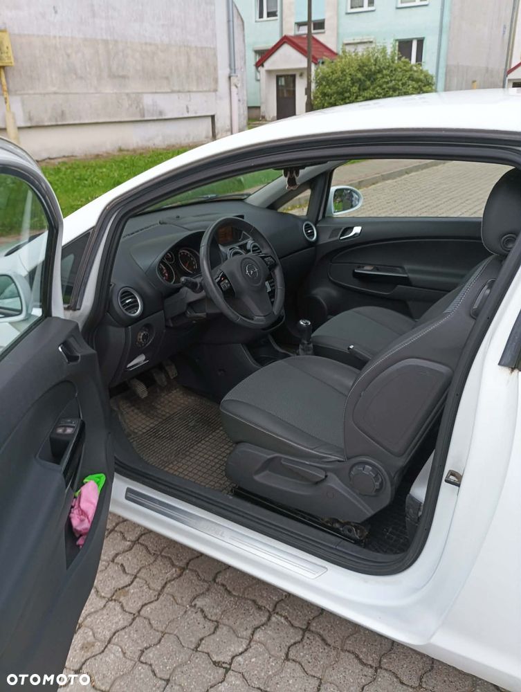 Opel Corsa 1.4 16V Enjoy - 8