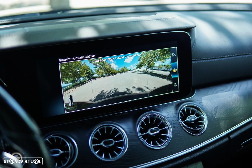 Mercedes-Benz E 220 d AMG Line - 20