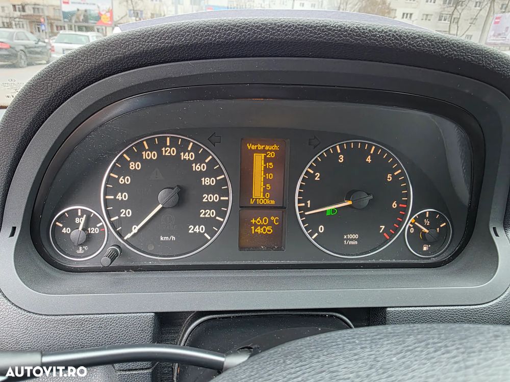 Mercedes-Benz A 160 BlueEFFICIENCY Elegance - 34