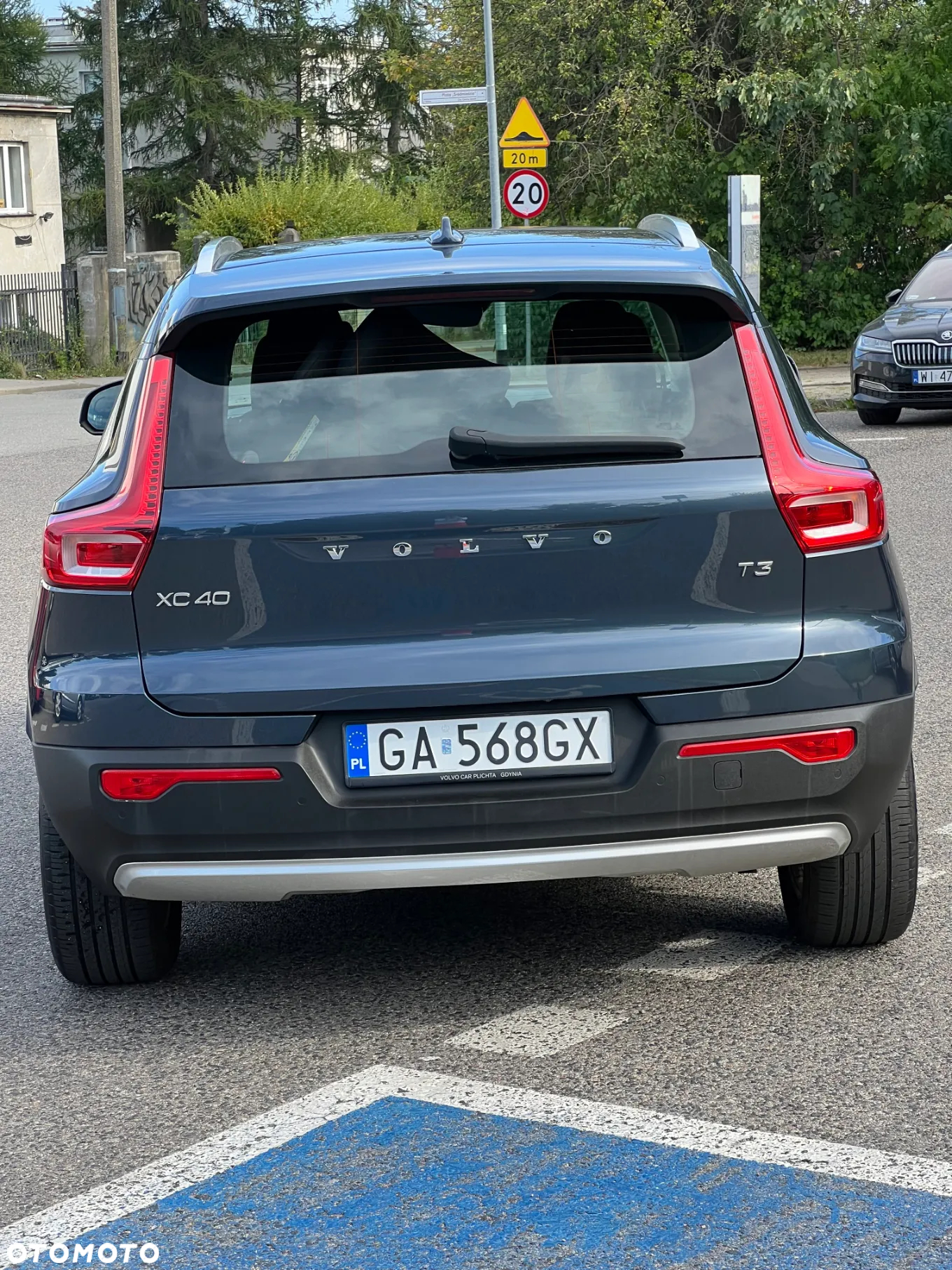 Volvo XC 40 T3 - 3