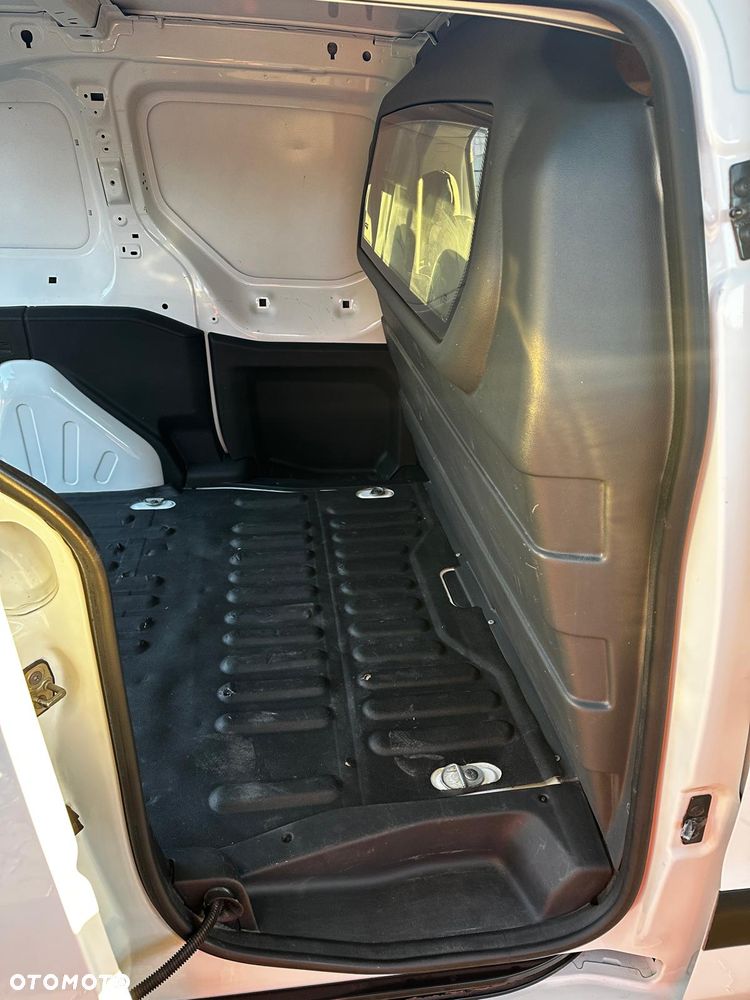 Peugeot Partner - 11