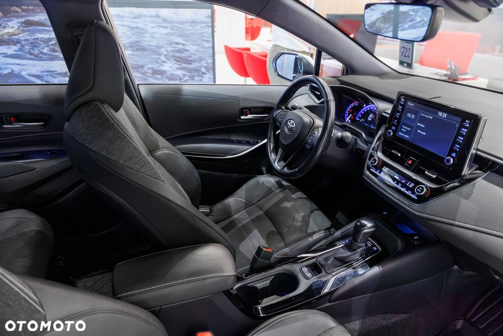 Toyota Corolla 2.0 Hybrid Comfort - 36