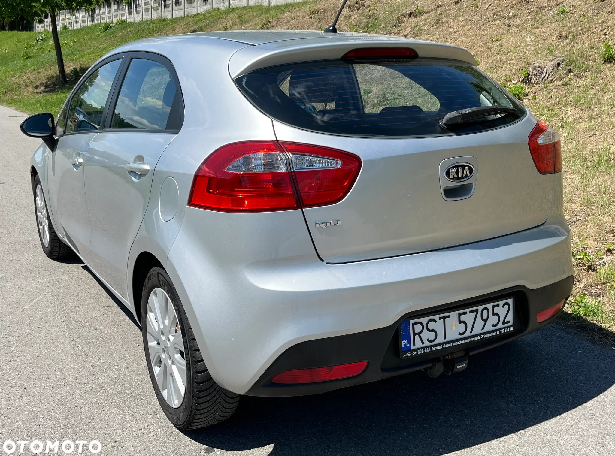 Kia Rio - 15