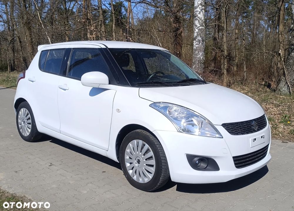 Suzuki Swift - 1