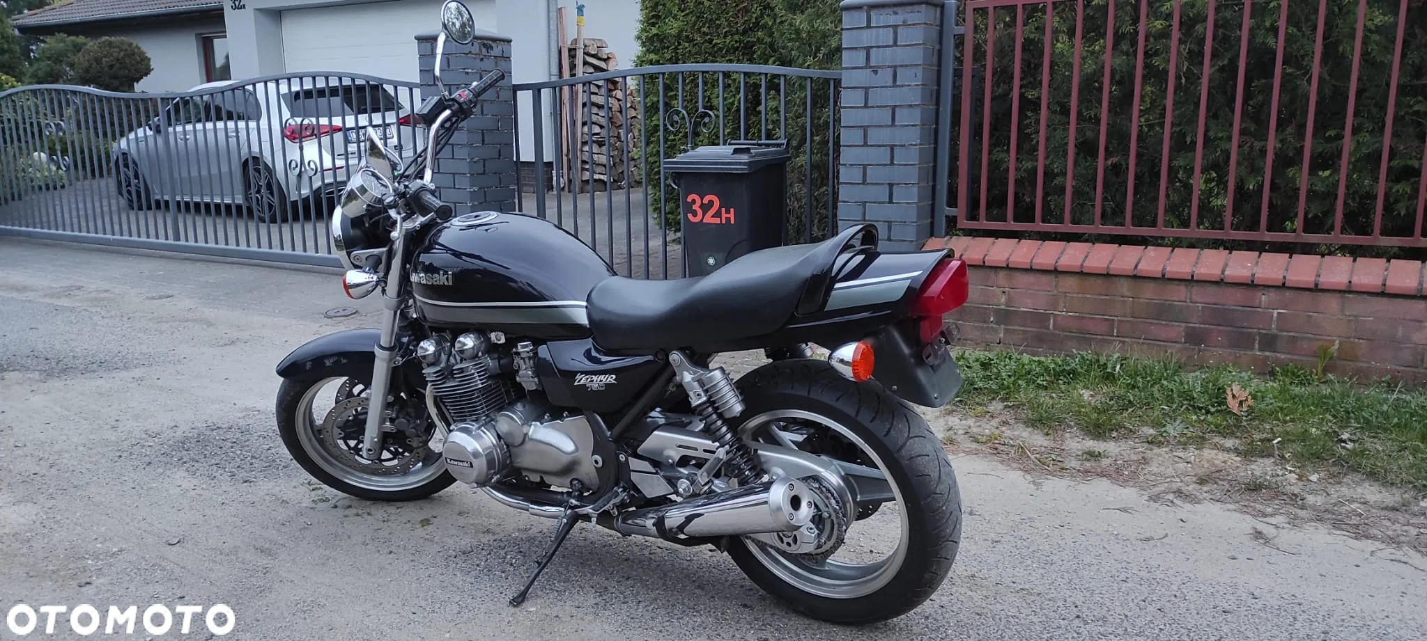 Kawasaki Zephyr - 4
