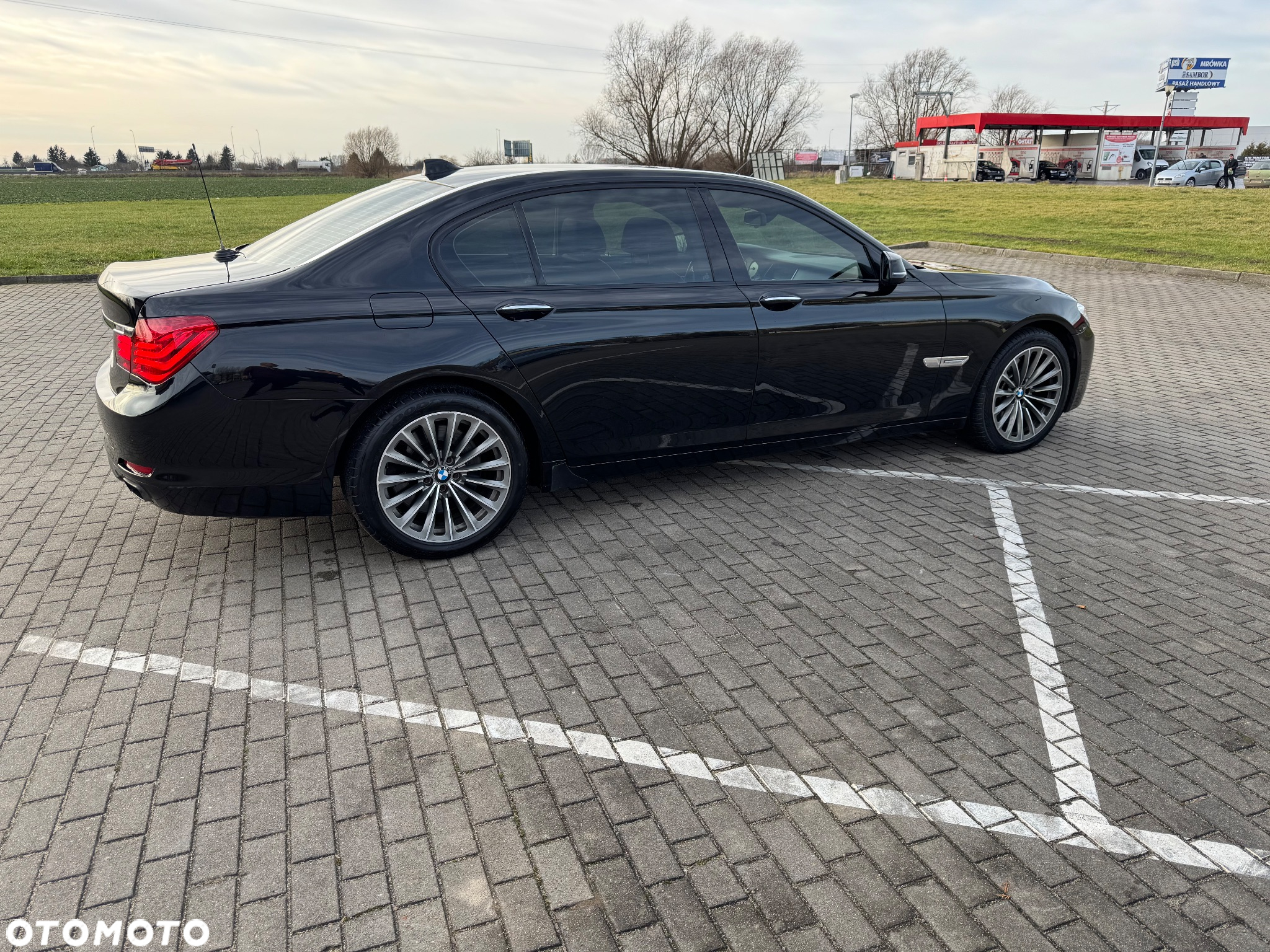 BMW Seria 7 750Li xDrive - 7