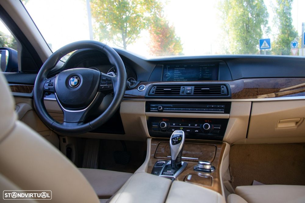 BMW 528 i Auto - 4