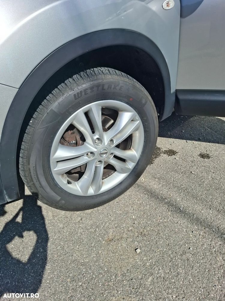 Nissan Qashqai+2 - 4