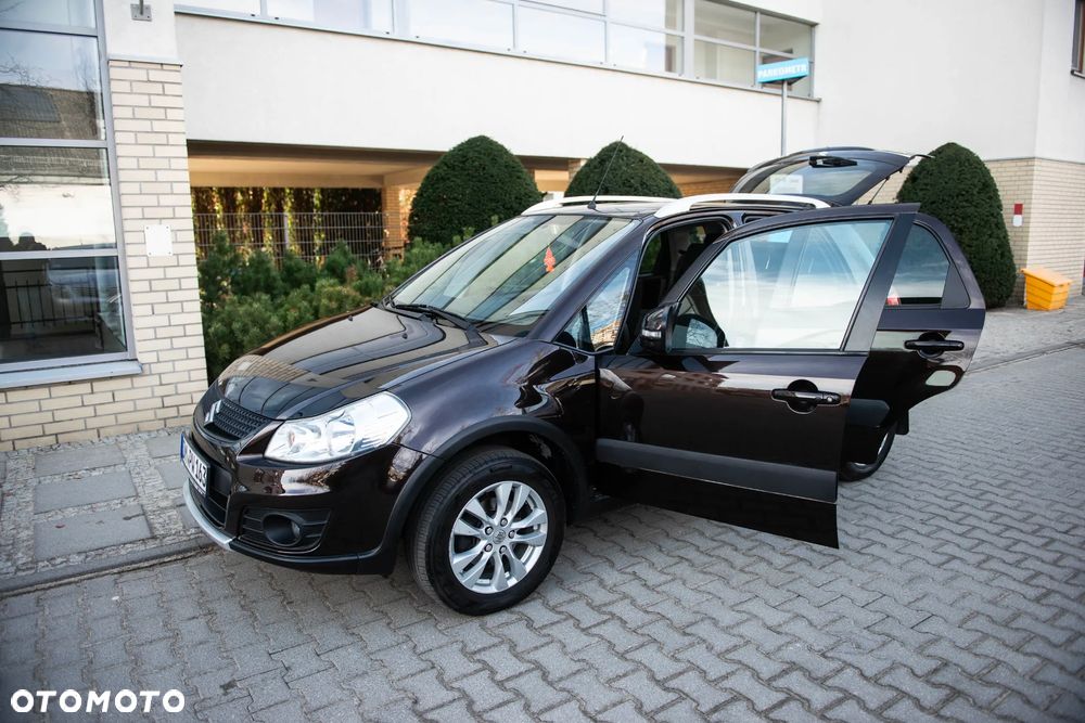 Suzuki SX4 1.6 VVT 4x4 Style - 8