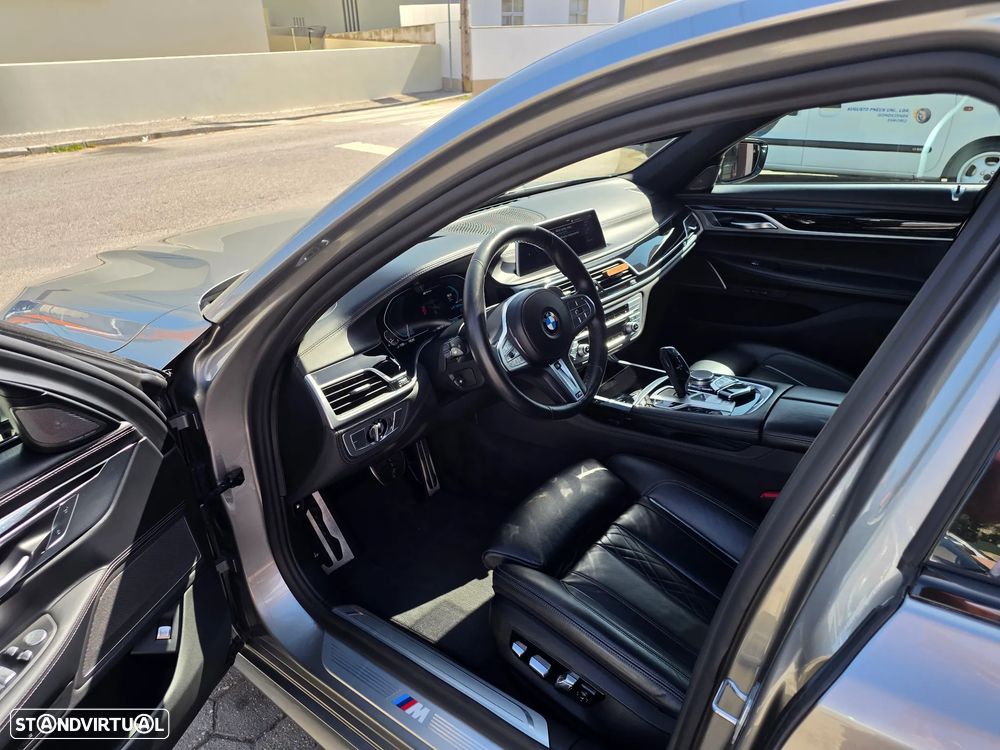 BMW 745 e iPerformance Pack M Auto - 11