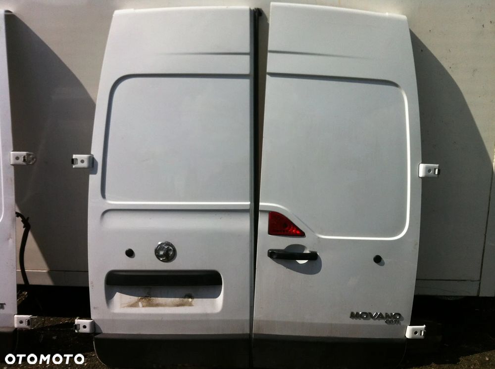 RENAULT MASTER  DRZWI TYŁ LEWE