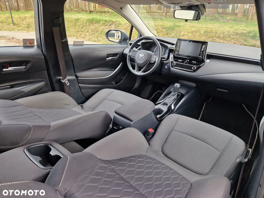 Toyota Corolla 1.8 Hybrid Comfort - 18