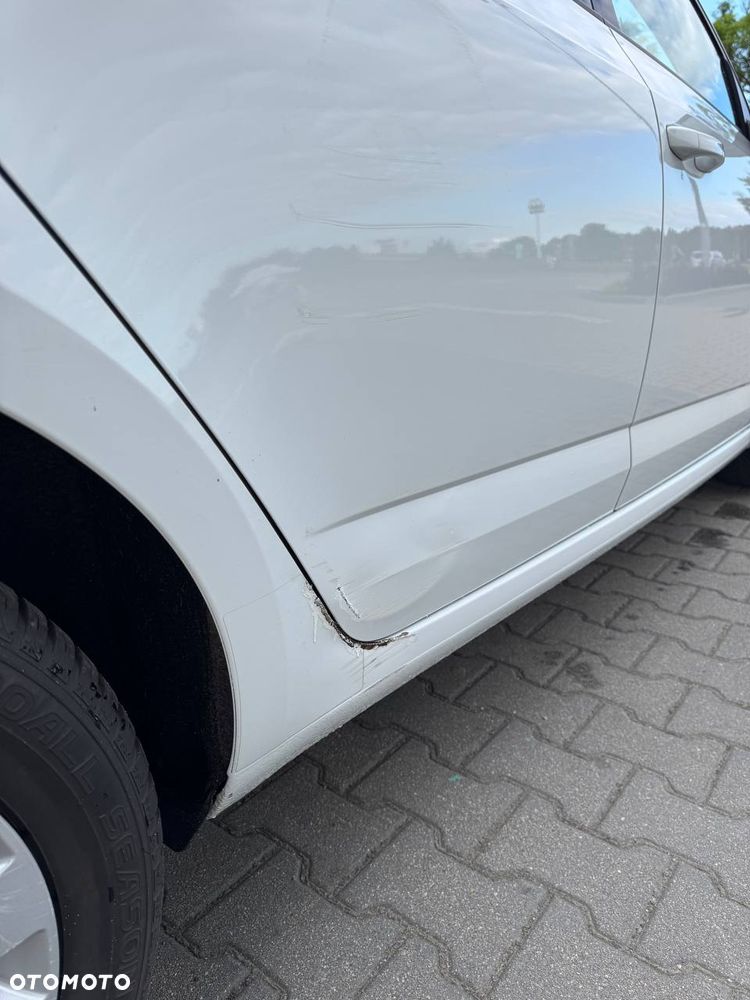 Skoda Octavia 1.6 TDI DSG Clever - 11