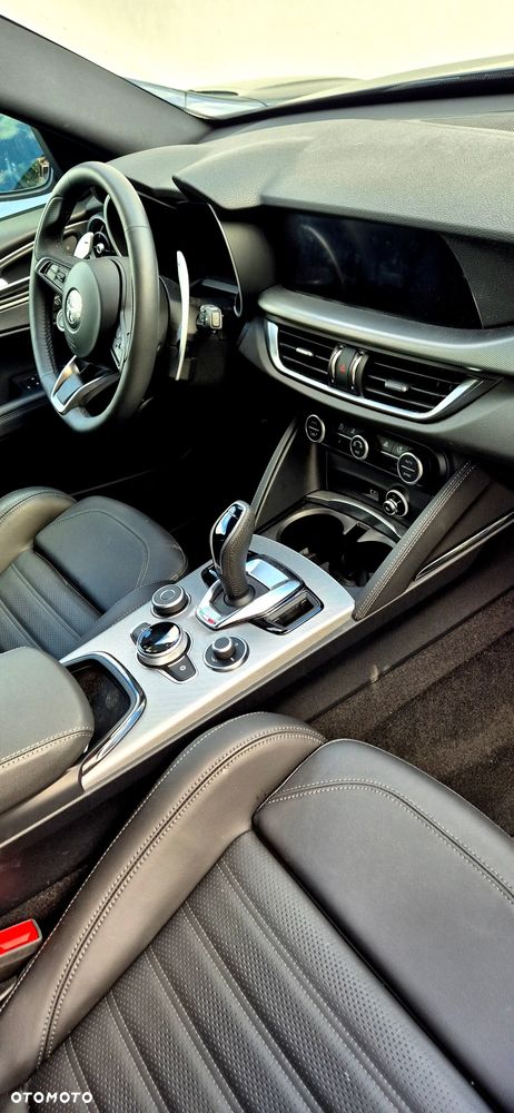 Alfa Romeo Stelvio 2.0 Turbo Veloce Q4 - 6