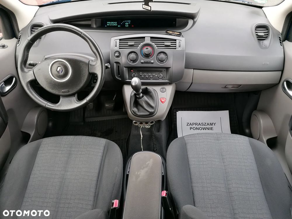 Renault Grand Scenic 2.0 16V Avantage - 18