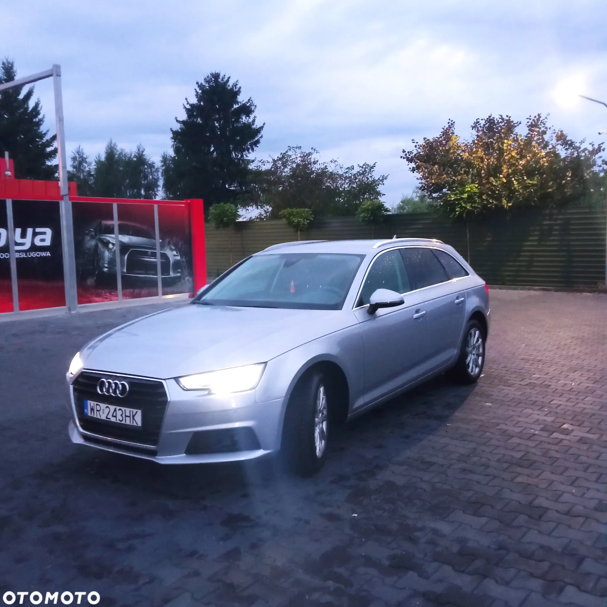 Audi A4 - 40